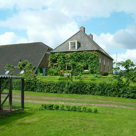Bed & Breakfast De Neust Beesd Ngoại thất bức ảnh