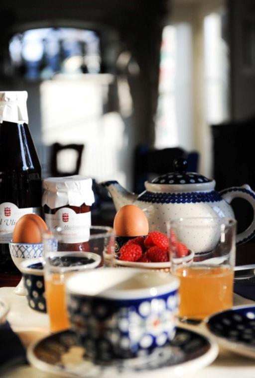 Bed & Breakfast De Neust Beesd Ngoại thất bức ảnh